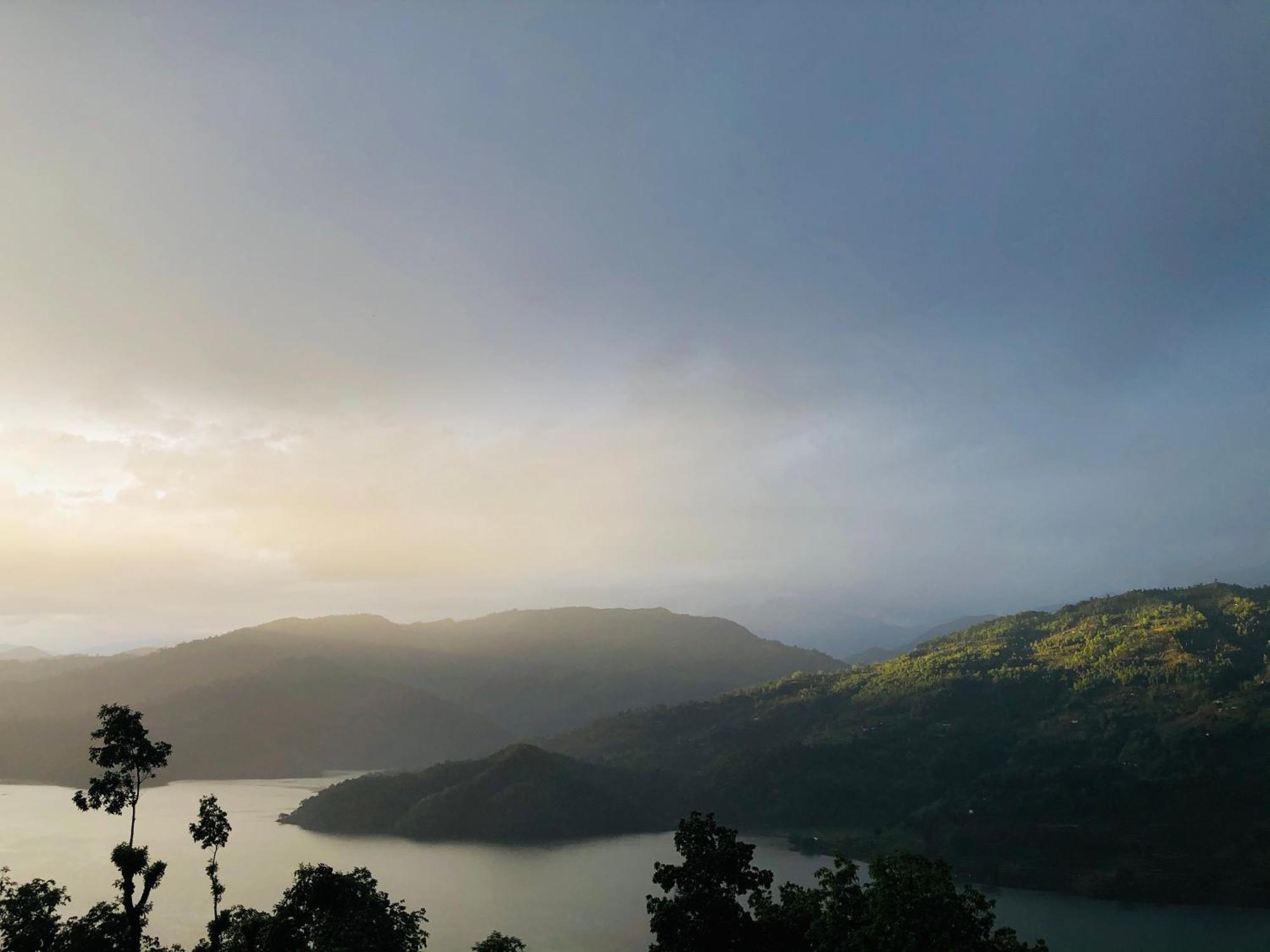 Robins Nest Hotel & Restaurant Deorali ภายนอก รูปภาพ